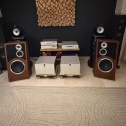 Audiovector Trapeze
