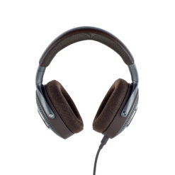 Alternative view of Focal Hadenys